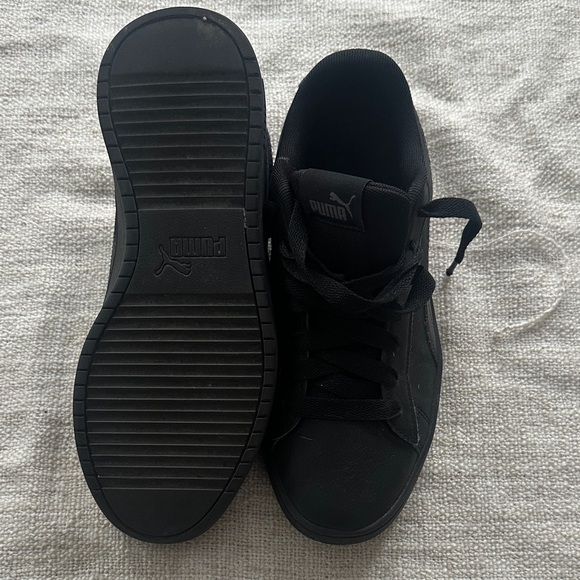 PUMA Kids Black Sneakers - Picture 4 of 4